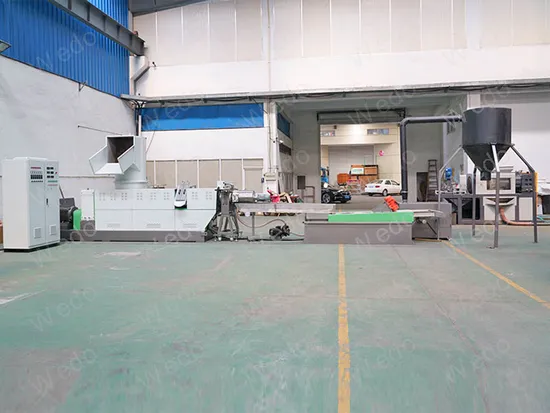 Pellettizzatrice per riciclaggio di lavaggio schiacciato in plastica di scarto, sacchetto di pellicola in PP PE HDPE LDPE Llldpe fusione di granulazione plastificazione riciclo macchina di pellettizzazione